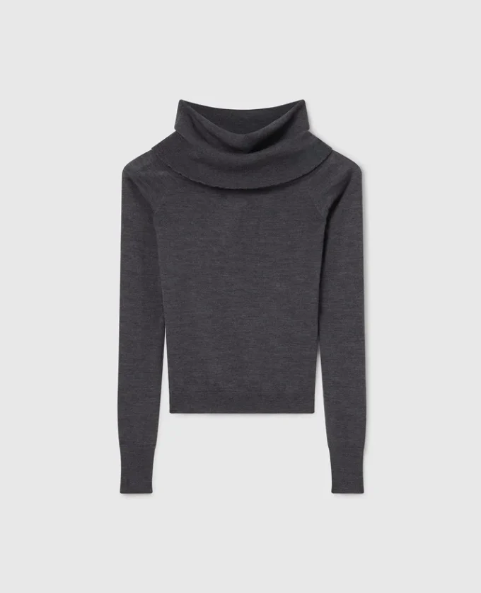 Pull à manches longues et épaules dénudées