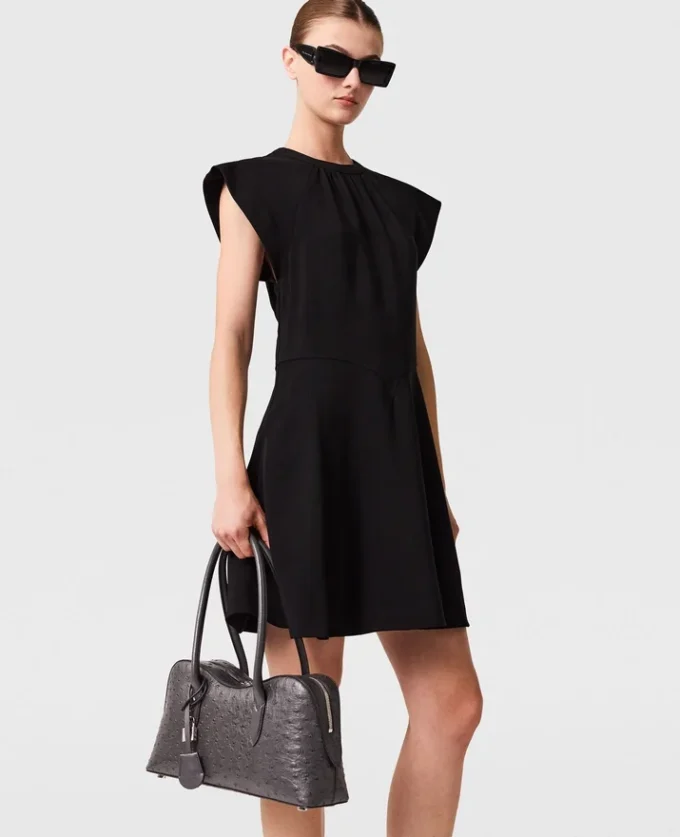 ROBE ROBE