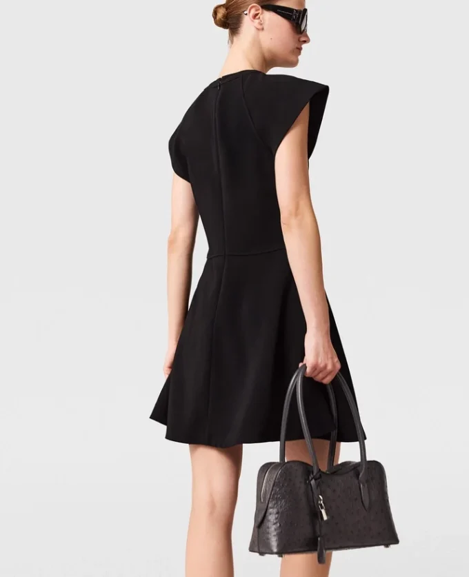 ROBE ROBE
