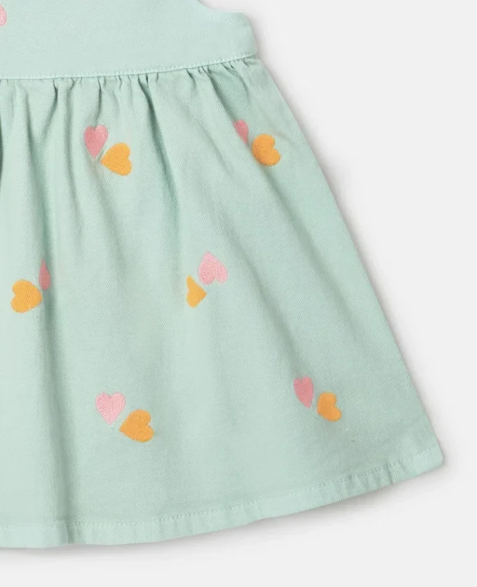 Robe en gabardine brodée d’un cœur Robe en gabardine brodée d’un cœur