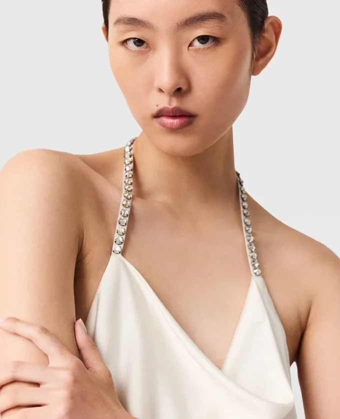Robe en satin à bretelles chaîne Falabella Robe en satin à bretelles chaîne Falabella