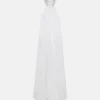Robe longue en satin à dos nu et cristaux Robe longue en satin à dos nu et cristaux