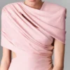 Robe longue à manches courtes en satin Robe longue à manches courtes en satin