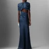 Robe longue à manches courtes en satin