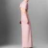 Robe longue à manches courtes en satin Robe longue à manches courtes en satin