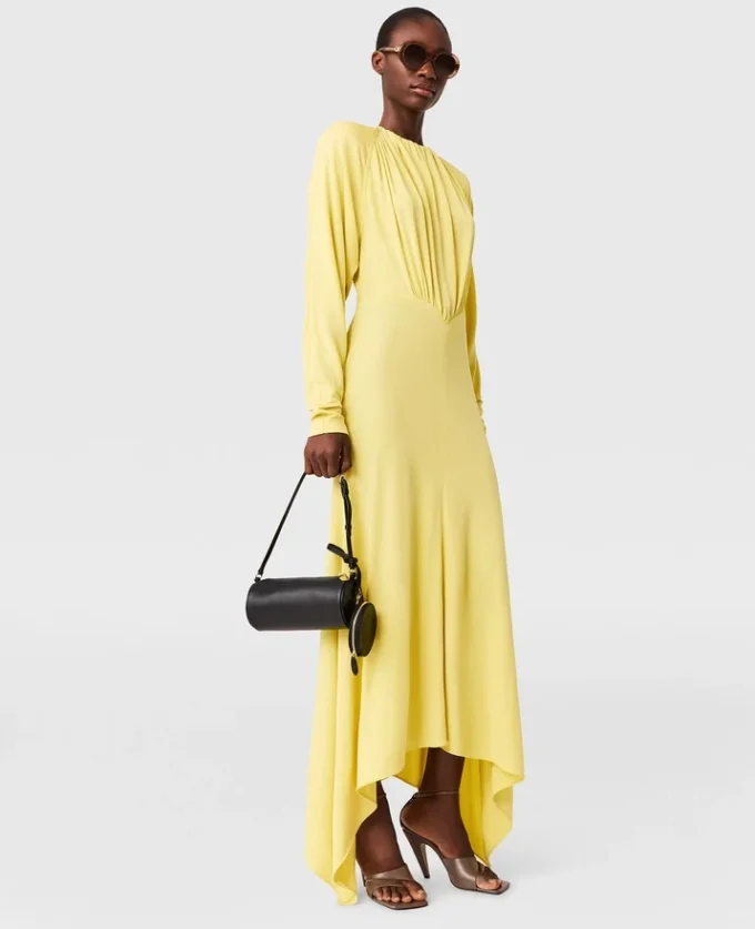 Robe longue à manches longues en jersey plissé Robe longue à manches longues en jersey plissé