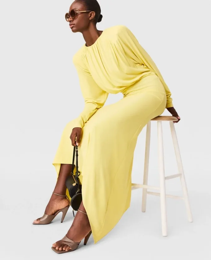 Robe longue à manches longues en jersey plissé Robe longue à manches longues en jersey plissé
