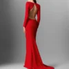 Robe longue à manches longues et dos nu Robe longue à manches longues et dos nu