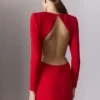Robe longue à manches longues et dos nu Robe longue à manches longues et dos nu