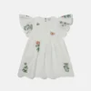 Robe à manches courtes brodée de fleurs Robe à manches courtes brodée de fleurs