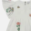 Robe à manches courtes brodée de fleurs Robe à manches courtes brodée de fleurs