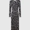 Robe à manches longues en maille imprimée tourterelle Robe à manches longues en maille imprimée tourterelle
