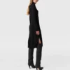 Robe midi asymétrique à cape