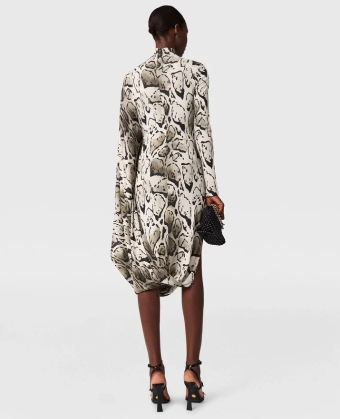 Robe midi drapée imprimé léopard nuage Robe midi drapée imprimé léopard nuage