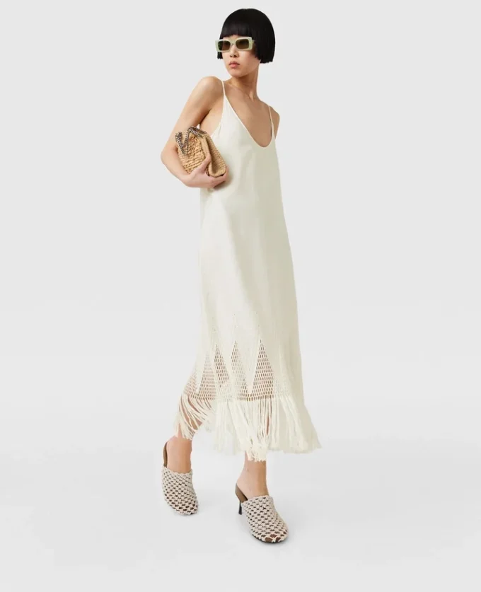 Robe midi à franges en maille ajourée Robe midi à franges en maille ajourée