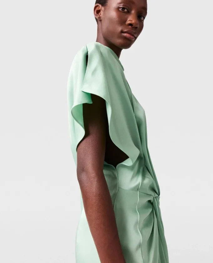 Robe midi à manches cape, dos nu et torsadée