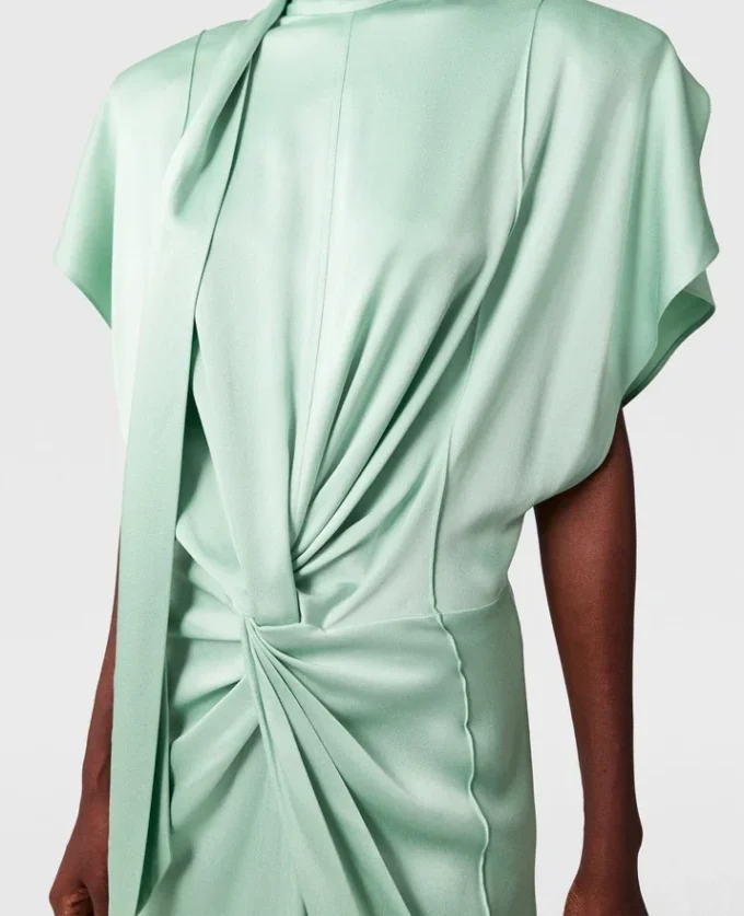Robe midi à manches cape, dos nu et torsadée