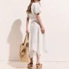 Robe midi à manches courtes et ceinture