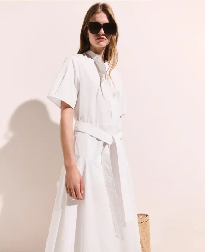 Robe midi à manches courtes et ceinture