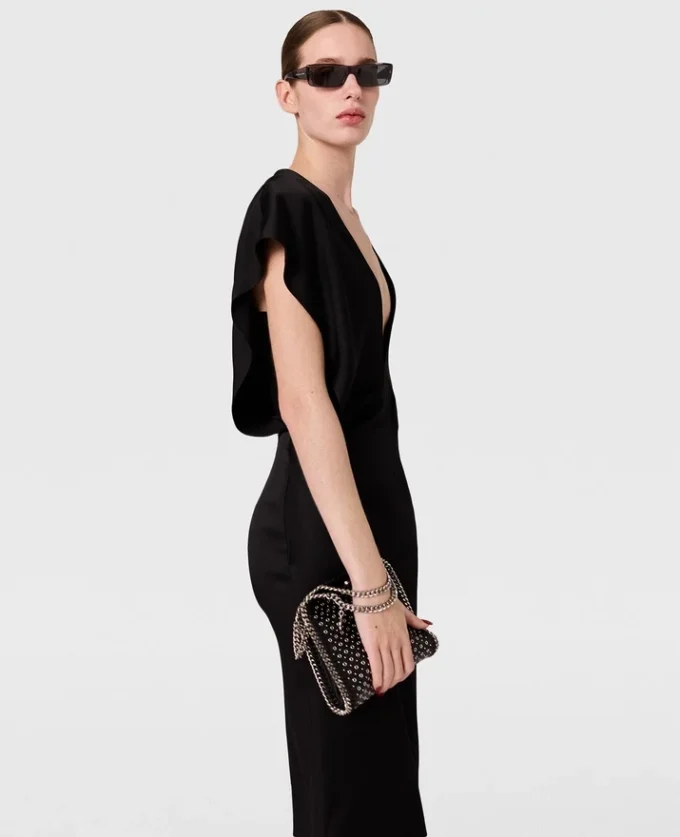 Robe midi à manches courtes et décolleté en V profond Robe midi à manches courtes et décolleté en V profond