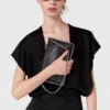 Robe midi à manches courtes et décolleté en V profond Robe midi à manches courtes et décolleté en V profond