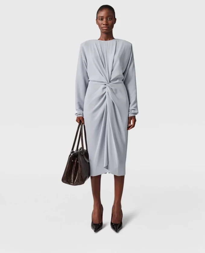 Robe midi à manches longues et devant torsadé Robe midi à manches longues et devant torsadé
