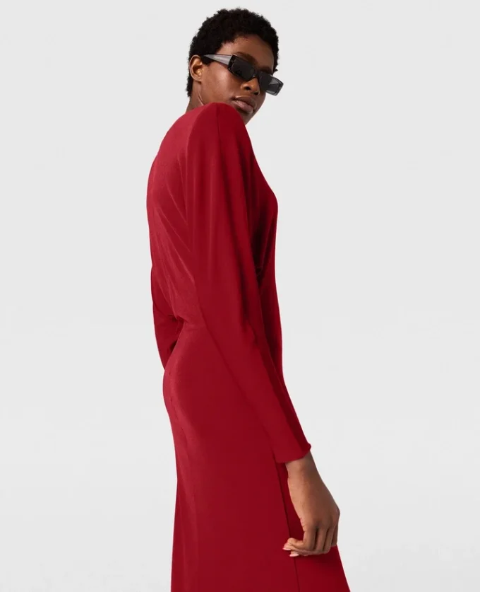 Robe midi à manches longues et épaulettes Robe midi à manches longues et épaulettes