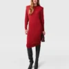 Robe midi à manches longues et épaulettes Robe midi à manches longues et épaulettes