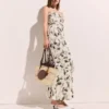 Robe midi sans bretelles en maille imprimée cerises Robe midi sans bretelles en maille imprimée cerises