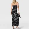Robe midi sans bretelles en maille imprimée colombes Robe midi sans bretelles en maille imprimée colombes