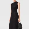 Robe midi sans manches à encolure ronde en dentelle Robe midi sans manches à encolure ronde en dentelle