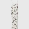 Robe midi sans manches à imprimé cerises Robe midi sans manches à imprimé cerises