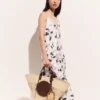 Robe midi sans manches à imprimé cerises Robe midi sans manches à imprimé cerises