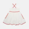 Robe sans manches brodée de fraises Robe sans manches brodée de fraises