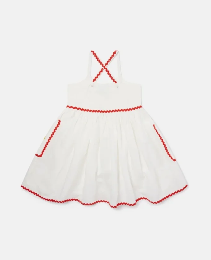 Robe sans manches brodée de fraises Robe sans manches brodée de fraises