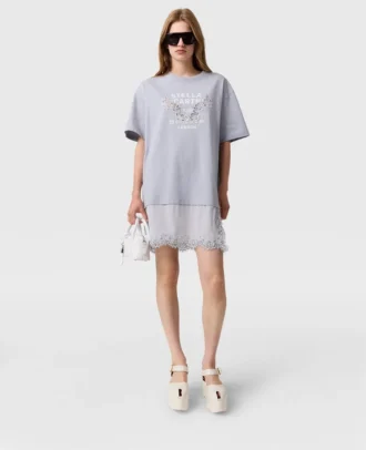 Robe t-shirt graphique à empiècements en dentelle