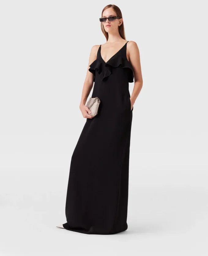 Robe à volants et col en V Robe à volants et col en V