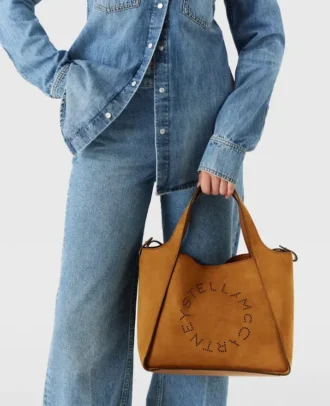 Sac à bandoulière avec poignée supérieure et logo