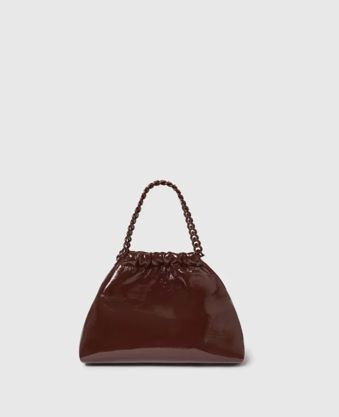 Sac à bandoulière à cordon Falabella en cuir verni Sac à bandoulière à cordon Falabella en cuir verni