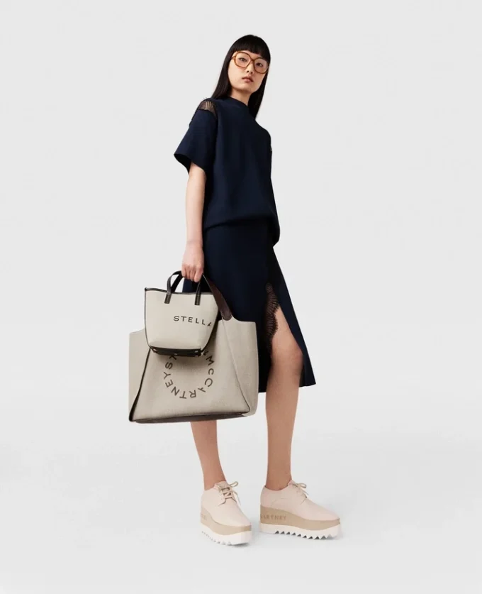 Sac à bandoulière en toile avec logo Sac à bandoulière en toile avec logo