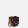 Sac à bandoulière moyen Frayme en raphia tissé