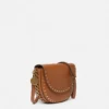 Sac à bandoulière moyen Frayme Studded Grainy Alter Mat