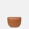 Sac à bandoulière moyen Frayme Studded Grainy Alter Mat