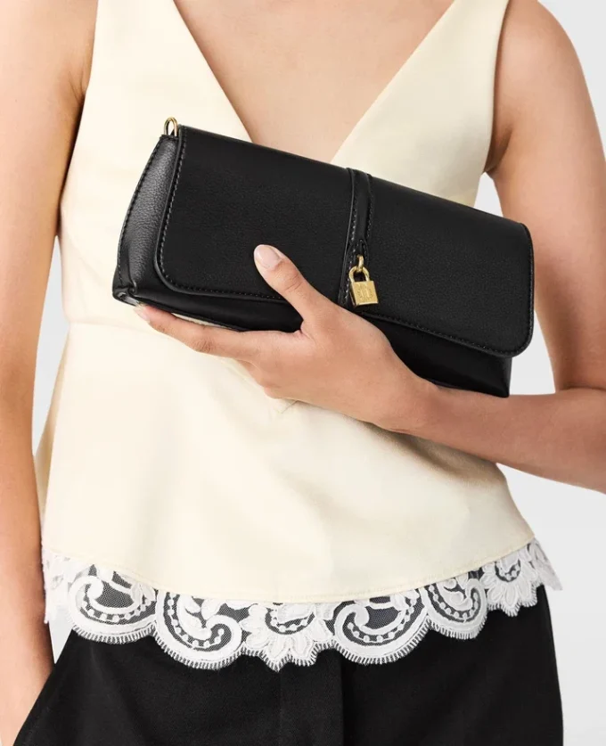 Top à encolure en V et bordures en dentelle Top à encolure en V et bordures en dentelle