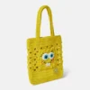 Sac fourre-tout en crochet avec motif Bob l’éponge Sac fourre-tout en crochet avec motif Bob l’éponge