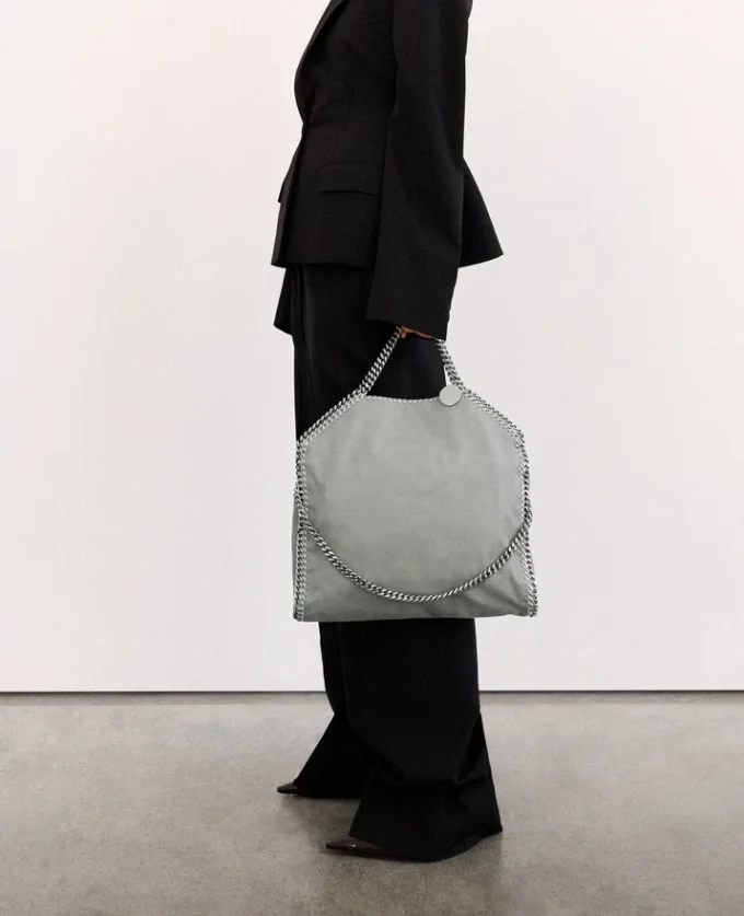 Sac fourre-tout à rabat Falabella Sac fourre-tout à rabat Falabella