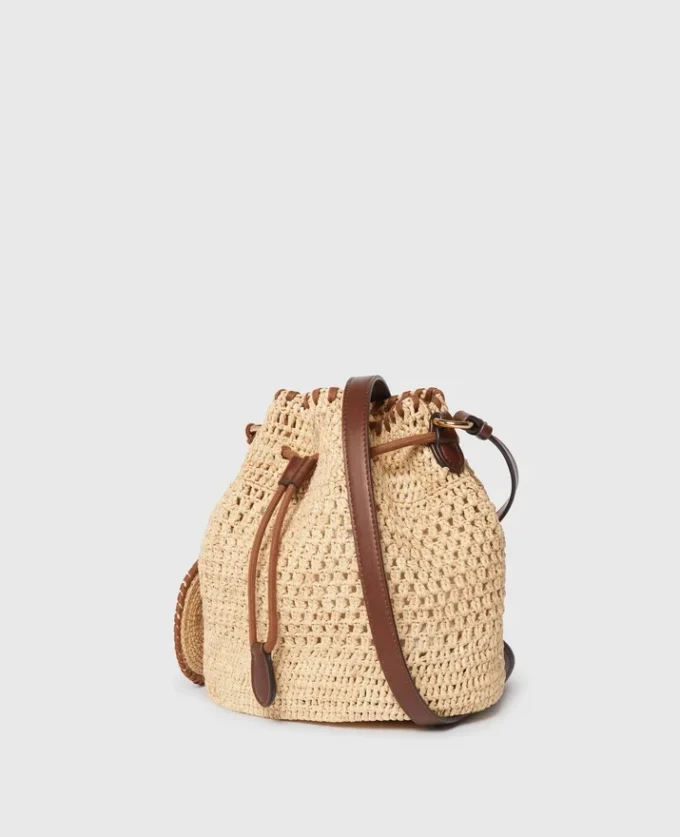 Sac seau Falabella en raphia crocheté Sac seau Falabella en raphia crocheté