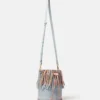 Sac seau à franges et pompons Sac seau à franges et pompons