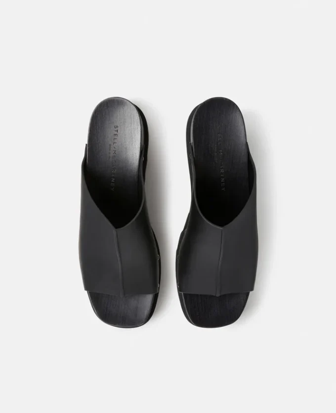 Sandales à talons compensés et clous Elyse