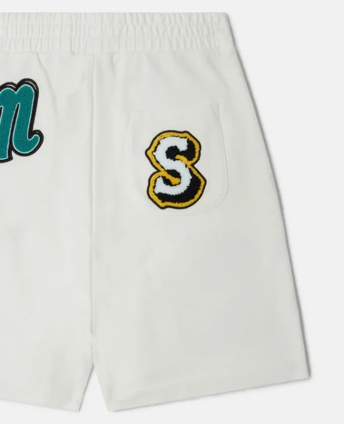 Short brodé aux initiales de la marque Short brodé aux initiales de la marque